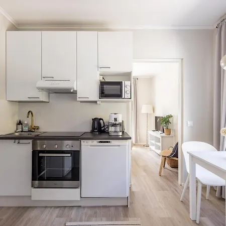 Apartmán Comfy Flat With Ac, Free Parking&1 Min To Bus Stop *