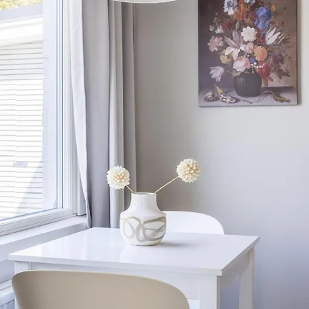 Comfy Flat With Ac, Free Parking&1 Min To Bus Stop Apartman Espoo