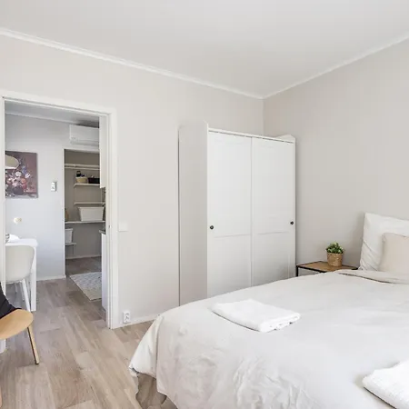 Comfy Flat With Ac, Free Parking&1 Min To Bus Stop * Espoo