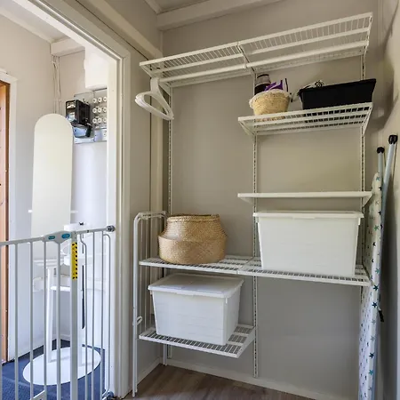 Comfy Flat With Ac, Free Parking&1 Min To Bus Stop Apartman Espoo