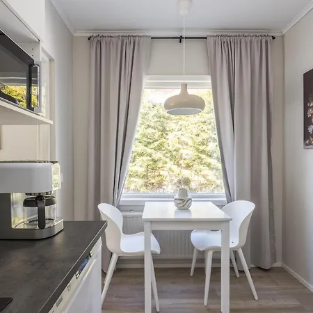 Apartman Comfy Flat With Ac, Free Parking&1 Min To Bus Stop